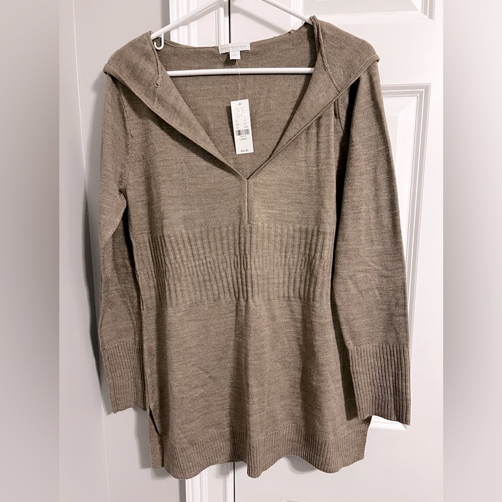 New York & Company hooded sweater, never worn, tag still attached, size L